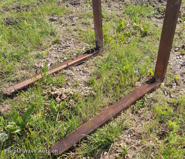 image for item IK9321 48"L backhoe forks