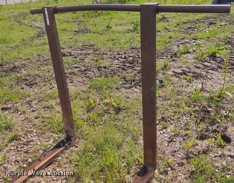 image for item IK9321 48"L backhoe forks