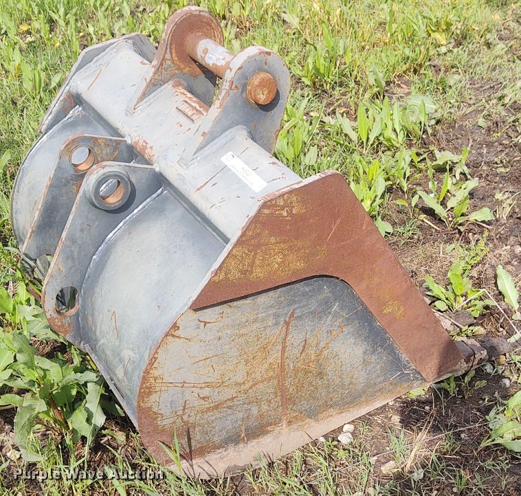 image for item IK9323 36"W backhoe bucket