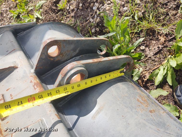image for item IK9323 36"W backhoe bucket
