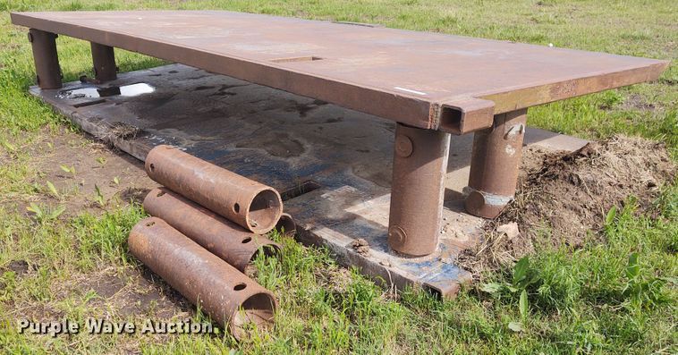 image for item IK9325 Trench box