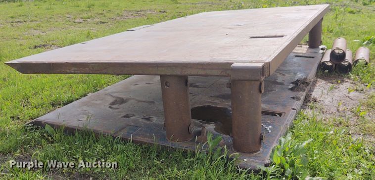 image for item IK9325 Trench box