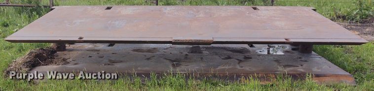 image for item IK9325 Trench box