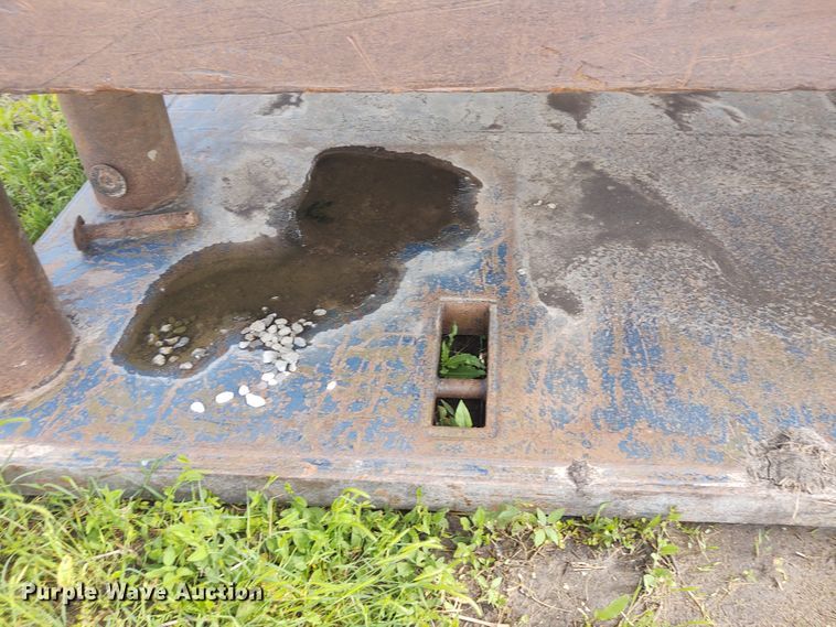 image for item IK9325 Trench box