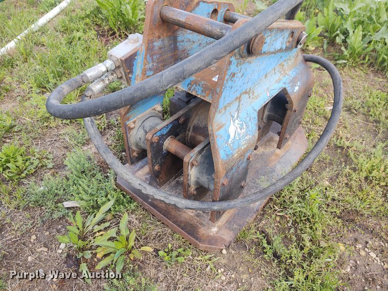 image for item IK9327 OAC 200 excavator plate compactor