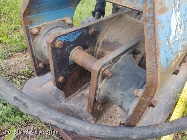 image for item IK9327 OAC 200 excavator plate compactor