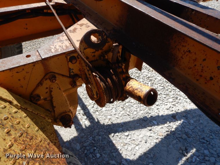 image for item IL9366 1995 Eagle UT&B Model H  pole trailer