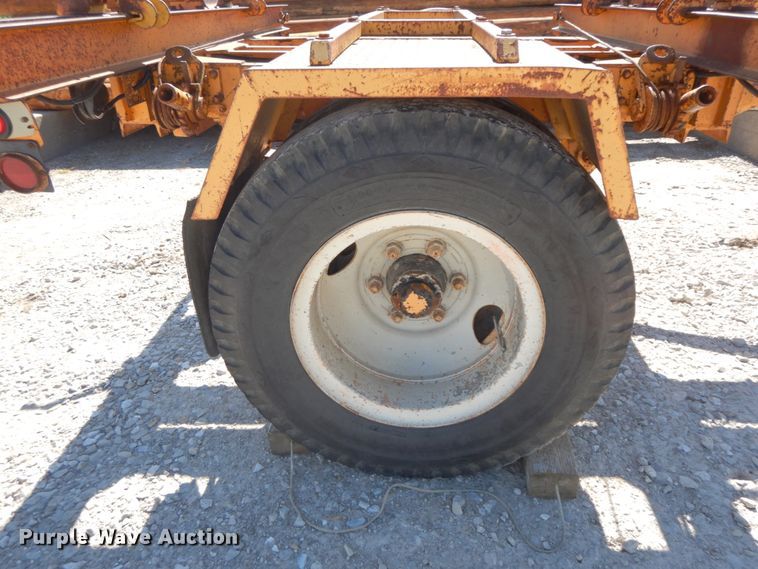 image for item IL9366 1995 Eagle UT&B Model H  pole trailer