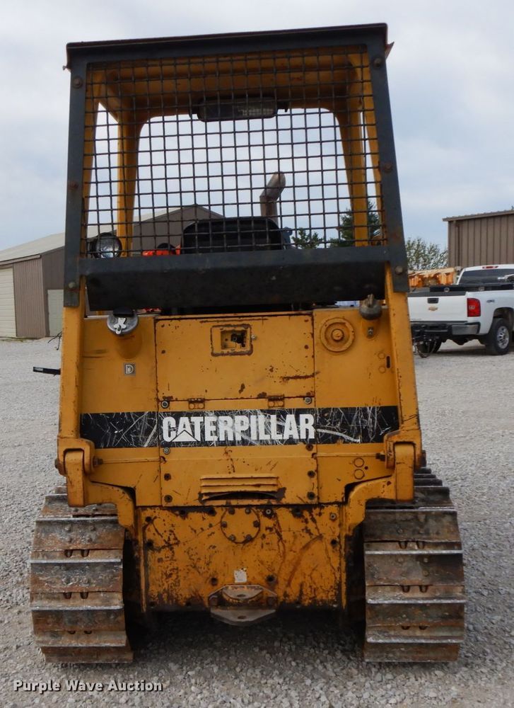 image for item IL9368 1993 Caterpillar D4C  Series II dozer