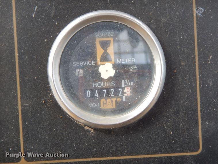 image for item IL9368 1993 Caterpillar D4C  Series II dozer