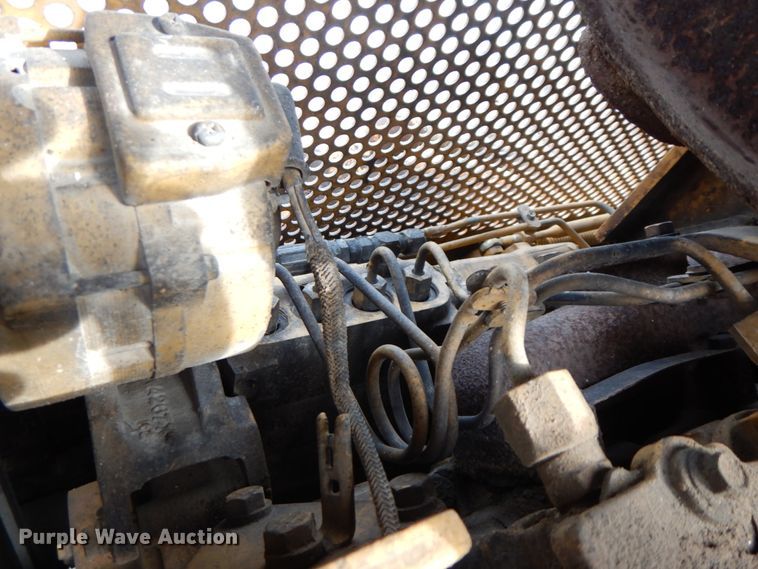 image for item IL9368 1993 Caterpillar D4C  Series II dozer