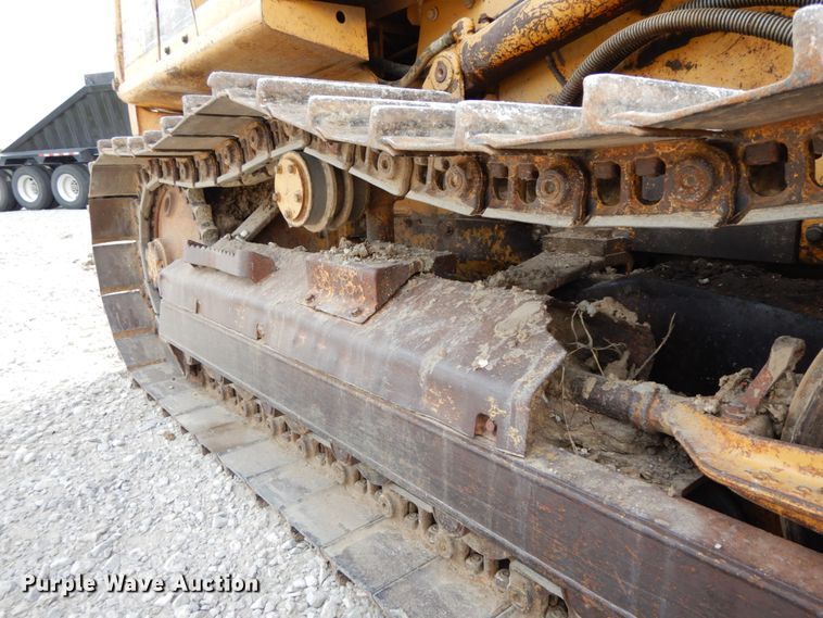 image for item IL9368 1993 Caterpillar D4C  Series II dozer