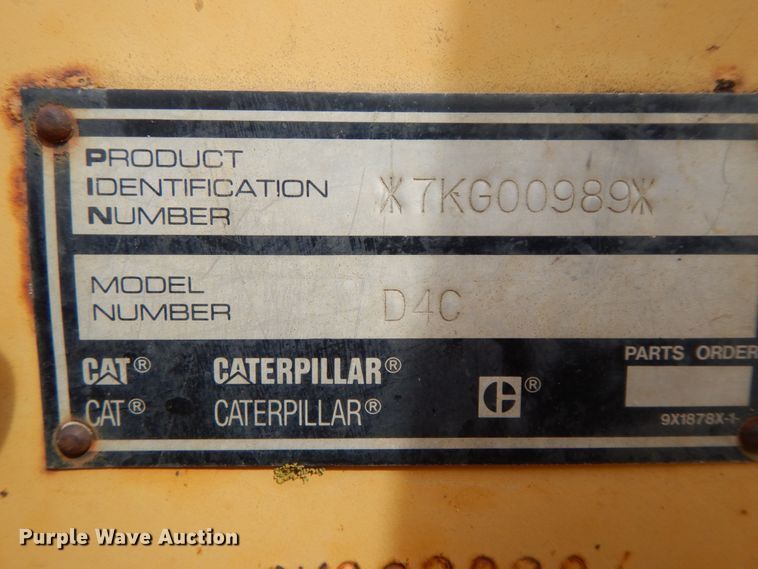 image for item IL9368 1993 Caterpillar D4C  Series II dozer