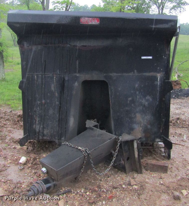 image for item IL9370 Heil  dump bed