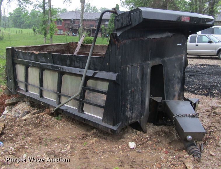 image for item IL9370 Heil  dump bed