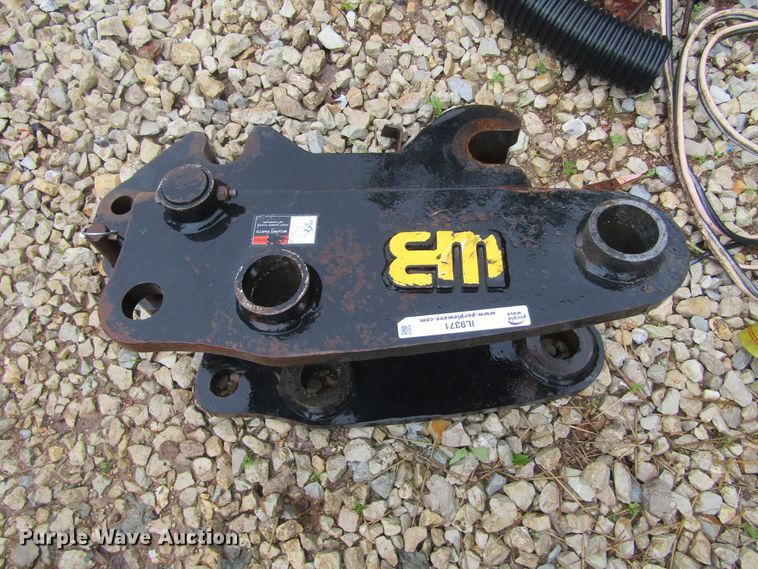 image for item IL9371 Werk Brau Kobelco SK140  excavator quick attach