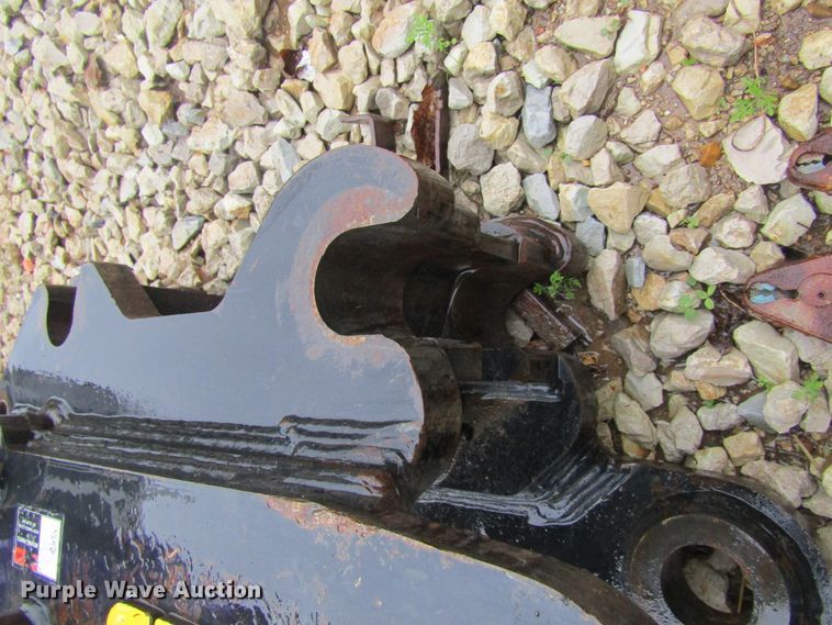 image for item IL9371 Werk Brau Kobelco SK140  excavator quick attach