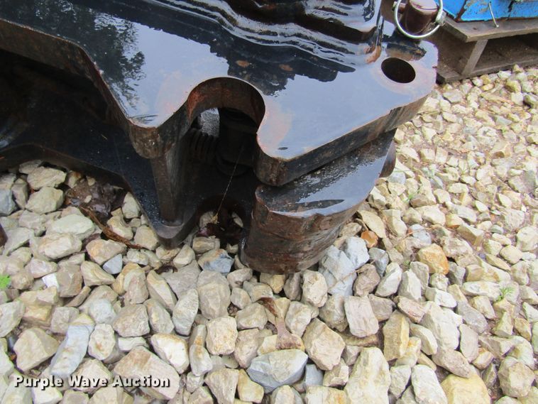 image for item IL9371 Werk Brau Kobelco SK140  excavator quick attach