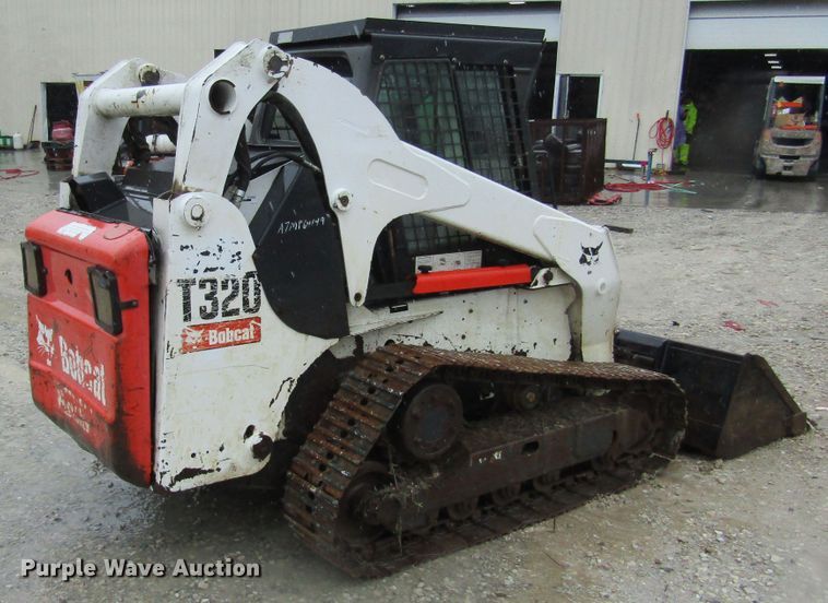 image for item IL9374 2011 Bobcat T320  tracked skid steer loader