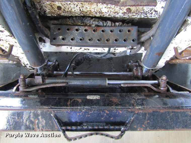 image for item IL9374 2011 Bobcat T320  tracked skid steer loader