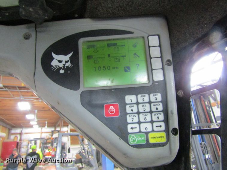 image for item IL9374 2011 Bobcat T320  tracked skid steer loader