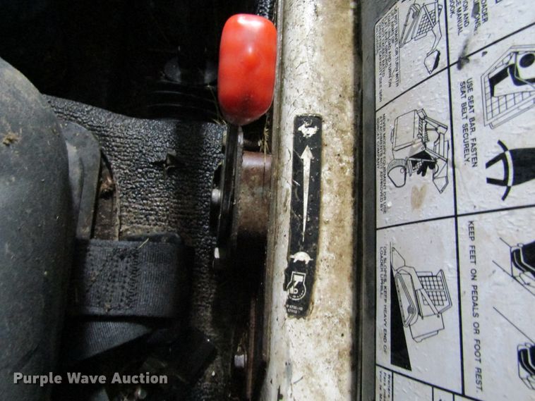 image for item IL9374 2011 Bobcat T320  tracked skid steer loader