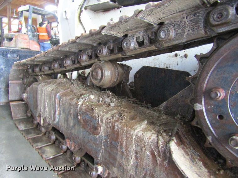 image for item IL9374 2011 Bobcat T320  tracked skid steer loader