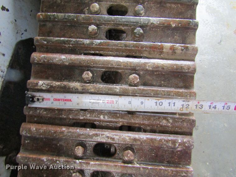 image for item IL9374 2011 Bobcat T320  tracked skid steer loader