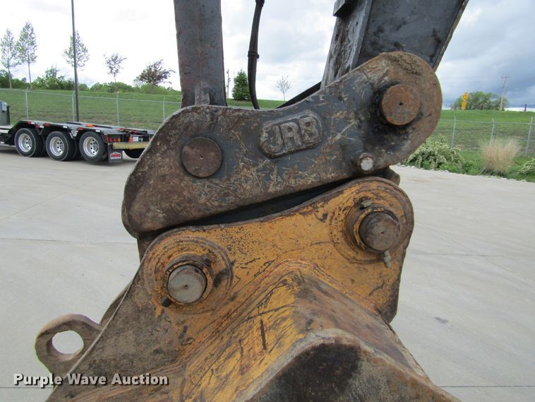 image for item IL9394 2011 John Deere 250G LC  excavator