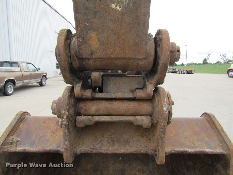 image for item IL9394 2011 John Deere 250G LC  excavator