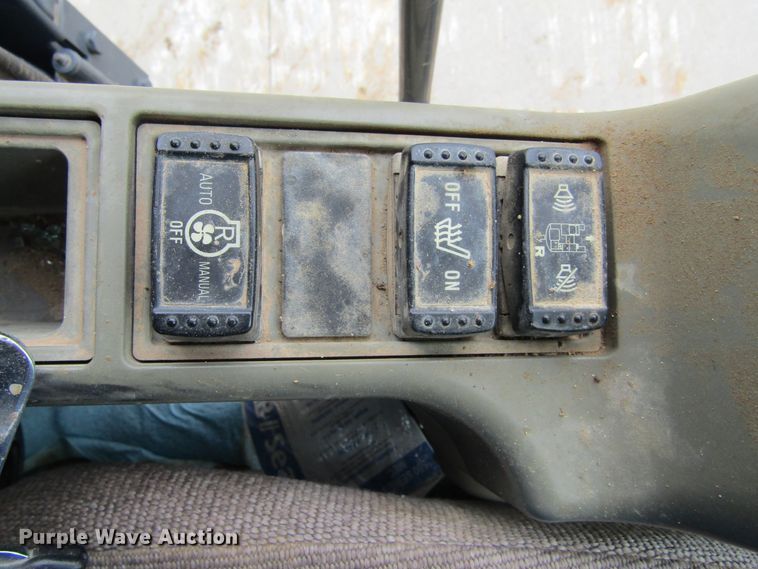 image for item IL9394 2011 John Deere 250G LC  excavator