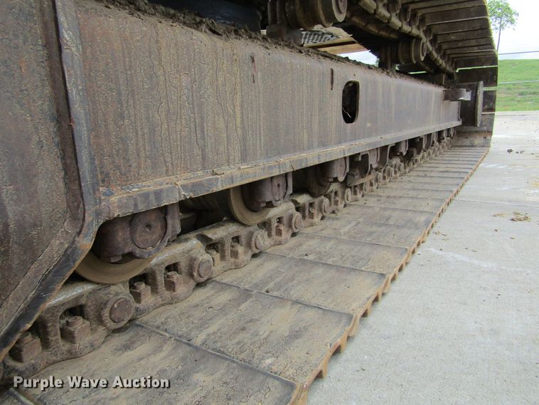 image for item IL9394 2011 John Deere 250G LC  excavator