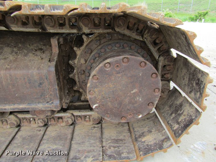 image for item IL9394 2011 John Deere 250G LC  excavator