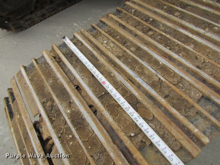 image for item IL9394 2011 John Deere 250G LC  excavator