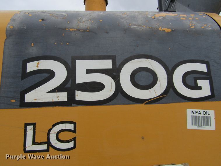 image for item IL9394 2011 John Deere 250G LC  excavator