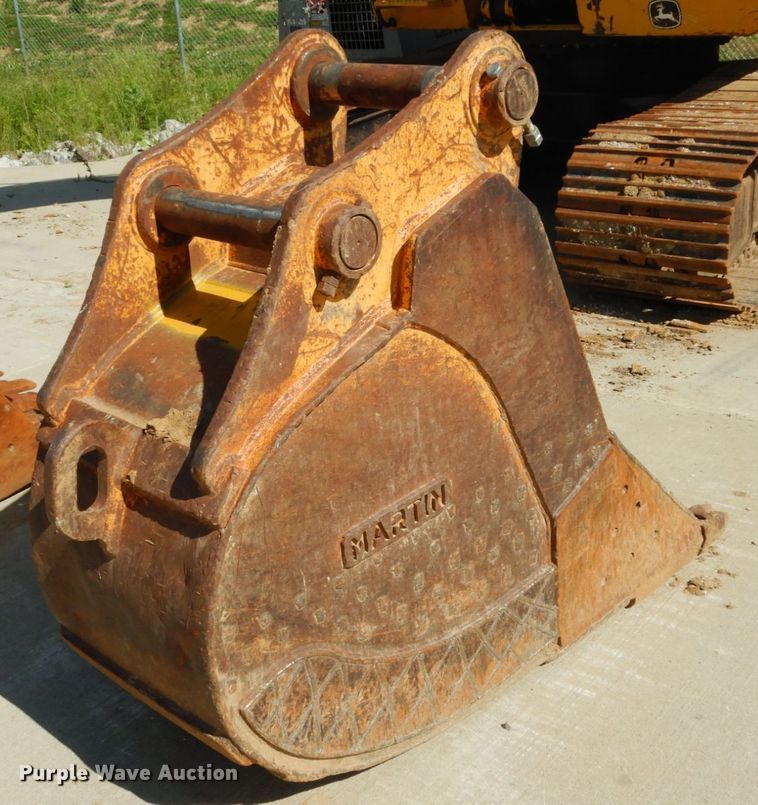 image for item IL9394 2011 John Deere 250G LC  excavator