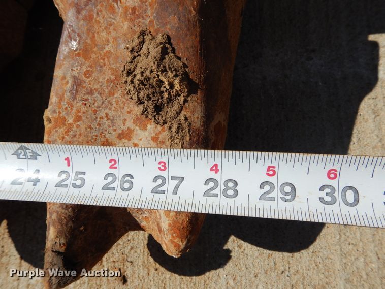 image for item IL9394 2011 John Deere 250G LC  excavator