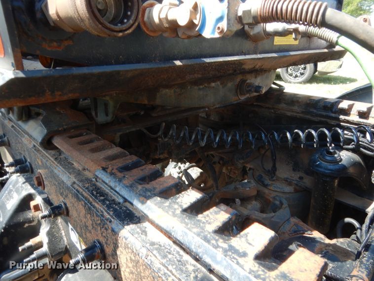 image for item IP9758 2012 Peterbilt 386  semi truck