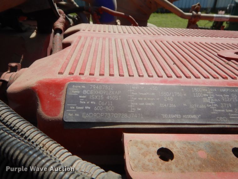 image for item IP9758 2012 Peterbilt 386  semi truck