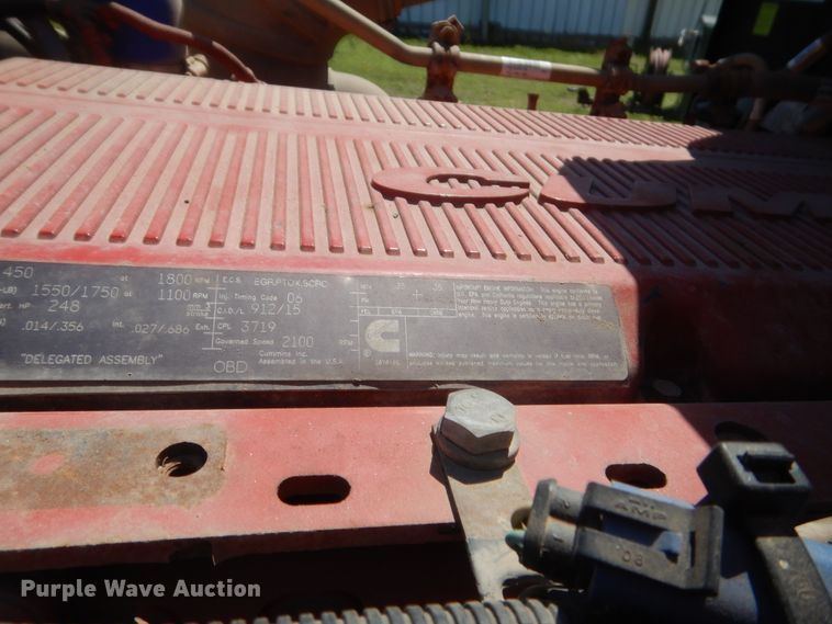 image for item IP9758 2012 Peterbilt 386  semi truck