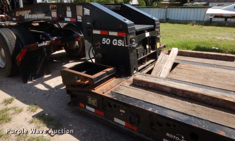 image for item IP9759 2017 Eager Beaver 50GL  lowboy equipment trailer