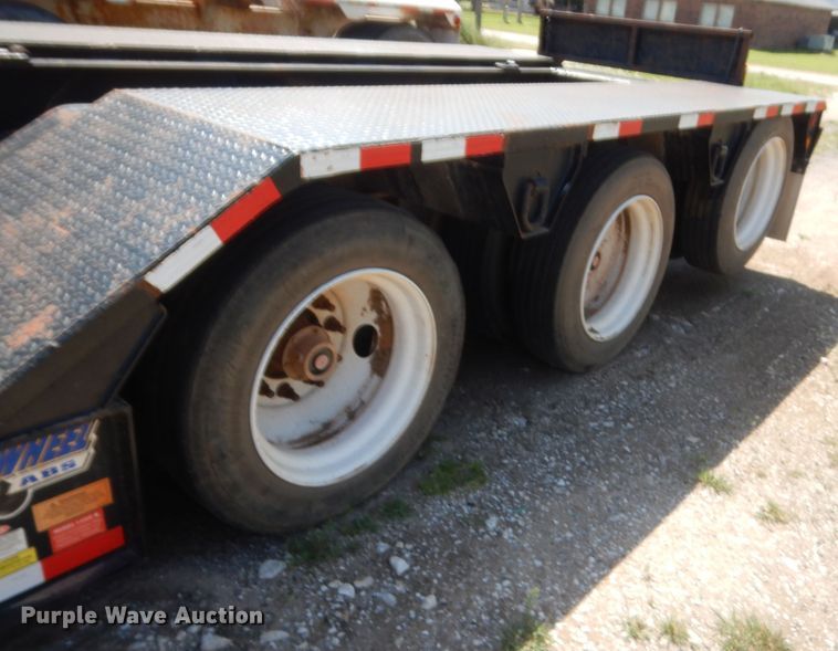 image for item IP9759 2017 Eager Beaver 50GL  lowboy equipment trailer