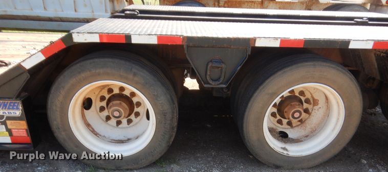 image for item IP9759 2017 Eager Beaver 50GL  lowboy equipment trailer