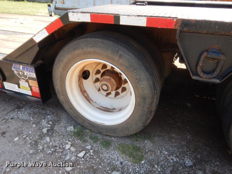 image for item IP9759 2017 Eager Beaver 50GL  lowboy equipment trailer