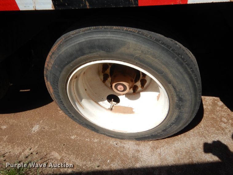 image for item IP9759 2017 Eager Beaver 50GL  lowboy equipment trailer