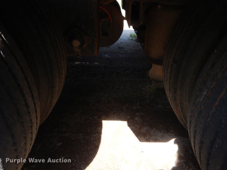 image for item IP9759 2017 Eager Beaver 50GL  lowboy equipment trailer