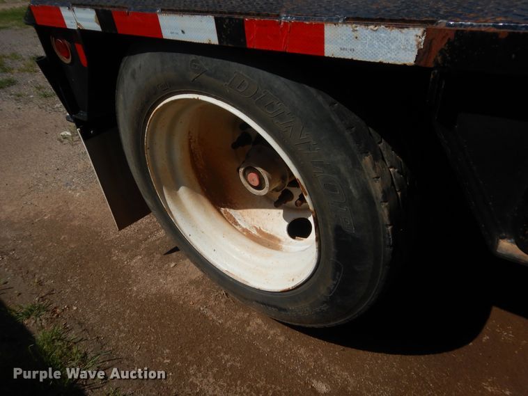 image for item IP9759 2017 Eager Beaver 50GL  lowboy equipment trailer