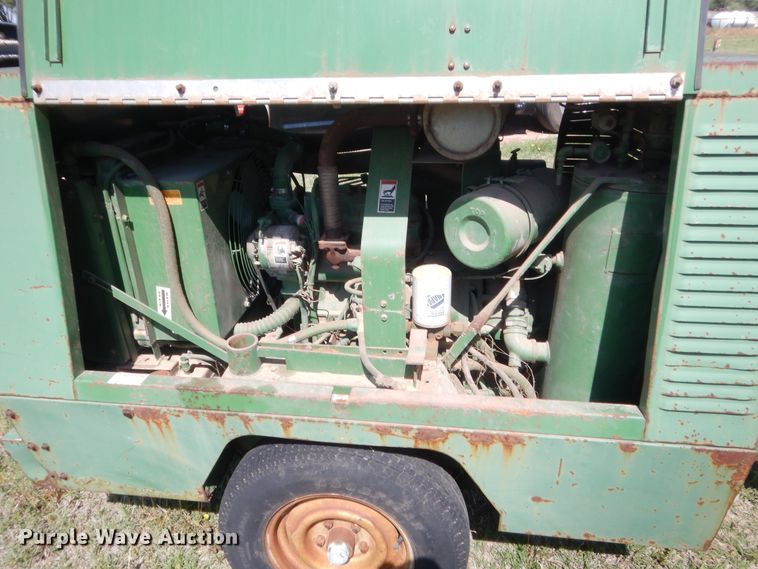 image for item IP9761 Sullair 100DP0-KUB  air compressor