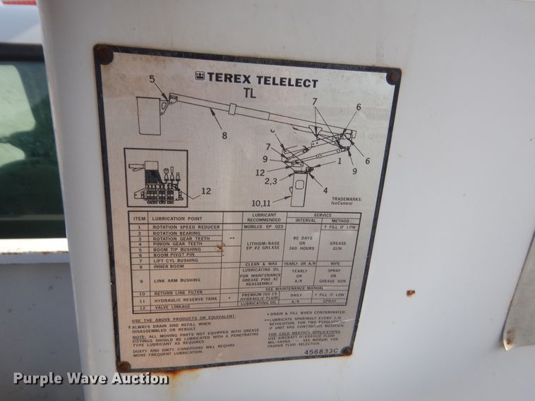 image for item IP9773 2006 Ford F550  bucket truck