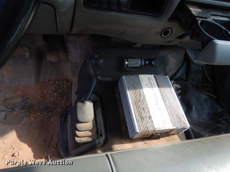 image for item IP9773 2006 Ford F550  bucket truck